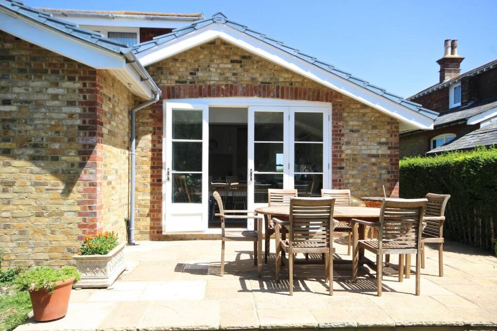 Downsview Villa Kingsdown  Eksteriør bilde